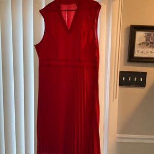 Women’s Shein pleated dress